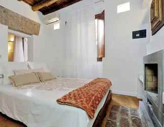 Bedroom 2 Flatinrome Boutique Navona