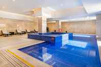 Swimming Pool Mansard Riyadh, A Radisson Collection Hotel