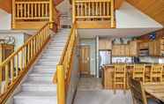 Sảnh chờ 6 Coyote Creek - Large Ski In/Ski Out Chalet with Amazing Views & Private Hot Tub