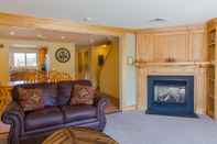 Ruang Umum Smugglers' Notch Resort Private Suites