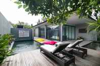 Kolam Renang d'Sanctum Villa