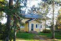 Exterior Beautiful 4 Bed Cottage in Elimaki With Wood Sauna