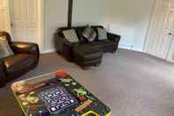 Common Space Delightful 2 bed Flat in Old Mill-private Garden