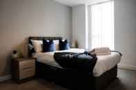 Bilik Tidur ✰Spacious 2 Bedroom Flat, Close to Train Station✰