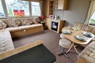 Common Space Cosy Caravan in Rhyl North Wales