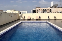 Swimming Pool Hive Hotel