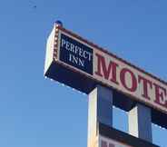 Bangunan 4 Perfect Inn Motel