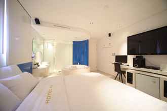 Bedroom 4 Jongno Hotel Pop Leeds Premier