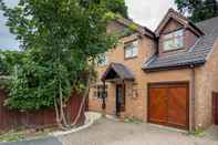 Exterior Maidenhead  Pet Friendly  4 Bed House