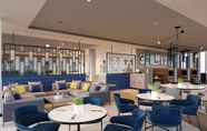 Bar, Cafe and Lounge 7 Courtyard by Marriott Exeter Sandy Park