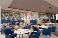 Bar, Cafe and Lounge Courtyard by Marriott Exeter Sandy Park