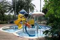 Swimming Pool Fabulous and Strategic 2BR The Mansion Kemayoran Apartment