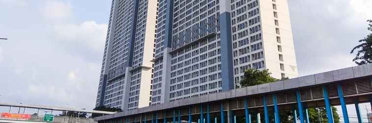 Bangunan Tifolia Studio Apartment with Double Bed near LRT Station