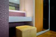 Kamar Tidur Compact and Comfy 2BR Bassura City Apartment