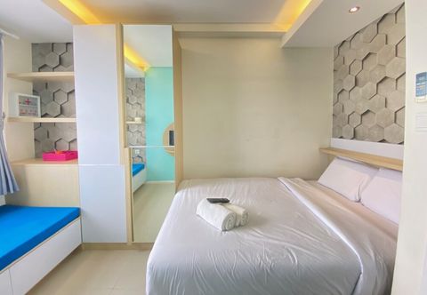 Others Homey and Clean 1BR Apartment at Parahyangan Residence