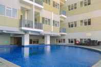 Swimming Pool Deluxe and Modern Studio M Gold Tower Apartment