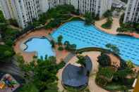 Swimming Pool Best and Stylish Studio Unit Springlake Summarecon Apartment