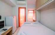 Kamar Tidur 4 Simple and Comfy Studio at Springlake Summarecon Bekasi Apartment