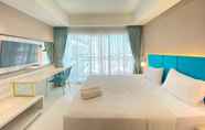 ห้องนอน 2 Modern and Spacious Studio Room at Green Kosambi Apartment