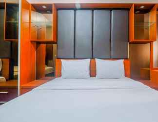 Bedroom 2 Modern 2BR Apartment for 4 Pax at Springlake Summarecon