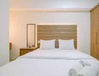 ห้องนอน 2 Modern and Comfortable 2BR Springlake Summarecon Bekasi Apartment