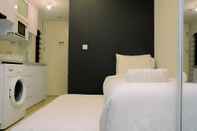 Bedroom Modern and Full Parquette @ Studio Springlake Summarecon Apartment