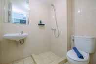 Toilet Kamar Pool View Studio Apartment @ Springlake Summarecon Bekasi