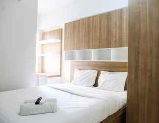 ห้องนอน 2 2BR with Sofa Bed at Springlake Summarecon Apartment