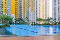 Swimming Pool Simply Good Studio Room at Springlake Summarecon Apartment