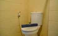 Toilet Kamar 3 Comfortable 1BR at Saveria BSD City Apartment