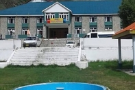 Swimming Pool Troutland Hotel Naran