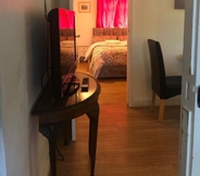 Bedroom 5 Economical 2BR Small Furnished Annex-high Wycombe