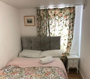 Bedroom 3 Economical 2BR Small Furnished Annex-high Wycombe