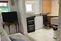Common Space Economical 2BR Small Furnished Annex-high Wycombe