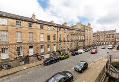 Others 3 Light and Spacious 2 Bedroom Flat in Heart of Edinburgh