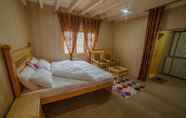 Kamar Tidur 6 Gulbast House