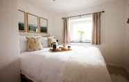 Bedroom 2 Luxury Thatched Country Cottage - Dartmoor, Devon