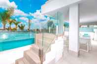 Kolam Renang Wyndham Grand Residences Costa del Sol