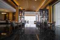 Bar, Cafe and Lounge Ramada by Wyndham Guilin Yangshuo Resort