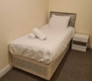 Bedroom 4 Lovely 2-bed House in Bolton Greater Manchester