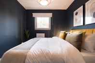 Bedroom The Highgate Hideaway - Modern Stylish 2bdr Flat