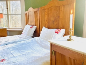 Bedroom 4 5 bed Country Home Only 2 hrs North of Stockholm