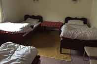 ห้องนอน Tibet Motel