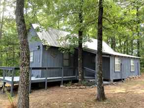 Exterior 4 Hickory Hill Cabin Rentals