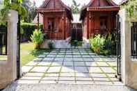 Exterior Homestay Omah Bata