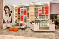 Bar, Cafe and Lounge Radisson Red Chandigarh Mohali