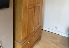 Others 2 Immaculate 1-bed House in Leeds