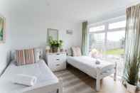 Bedroom Fairlight - Charming Coastal Home on the Beach
