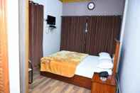 Kamar Tidur Azeem International Hotel And Restaurant