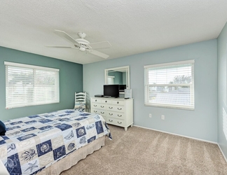 Bedroom 2 Anna Maria Island Beach Palms